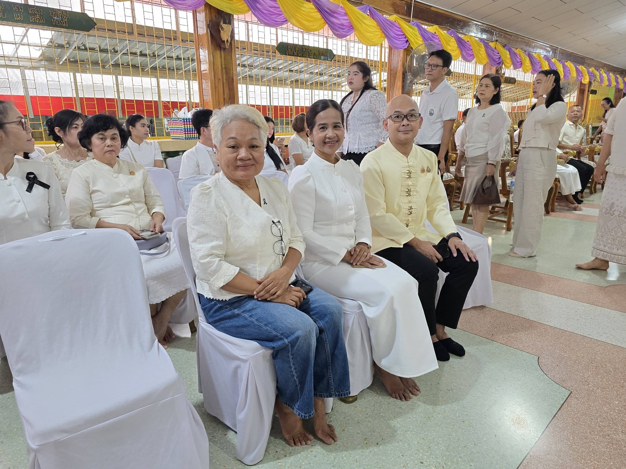 title -  ปฏิรูปที่ดินจังหวัดเพชรบุรี มอบหมายให้ นางสาวนงลักษณ์ เล็กน้อย เจ้าพนักงานธุรการชำนาญงาน พร้อมด้วย เจ้าหน้าที่ ส.ป.ก.เพชรบุรี ร่วมกิจกรรมสำคัญทางพระพุทธศาสนา (วันอาสาฬหบูชาและวันเข้าพรรษา) ประจำปี 2569